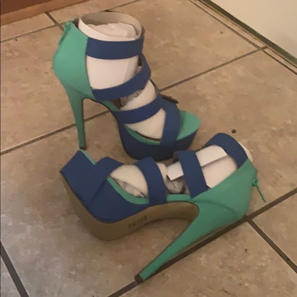 Michael Antonio 5in heels. Never worn.